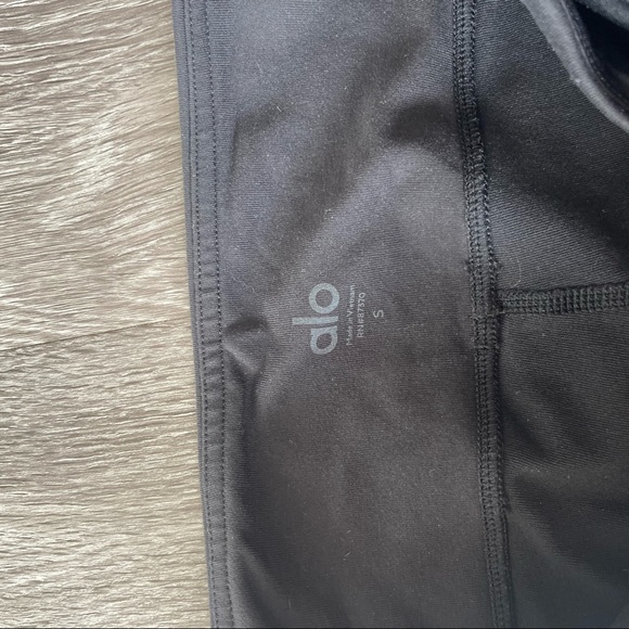 ALO Yoga Black White Seam Leggings - Picture 3 of 8
